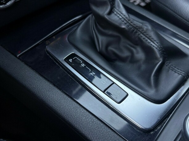 mercedes-benz-glk-diesel-2011-big-24