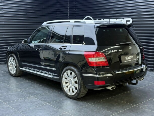 mercedes-benz-glk-diesel-2011-big-1