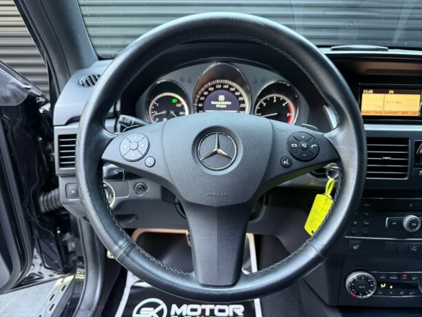 mercedes-benz-glk-diesel-2011-big-13