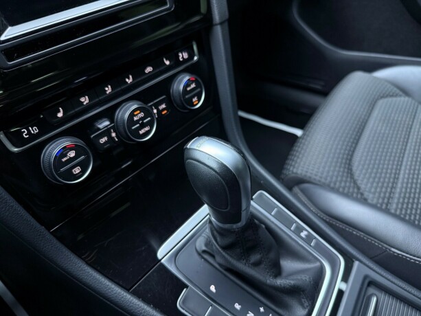 volkswagen-golf-bensin-2015-big-29