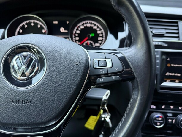 volkswagen-golf-bensin-2015-big-16