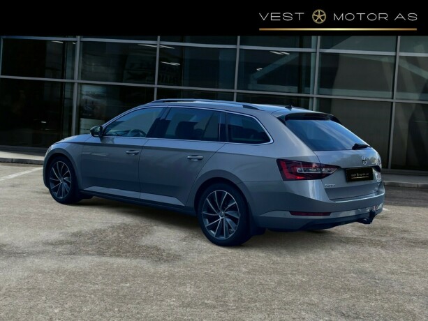 skoda-superb-diesel-2016-big-4