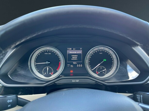 skoda-superb-diesel-2016-big-21