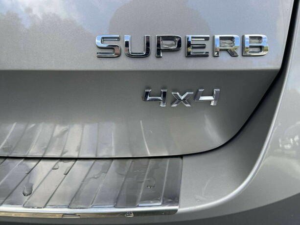 skoda-superb-diesel-2016-big-34