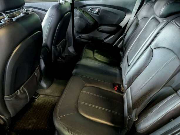 hyundai-ix35-diesel-2011-big-22