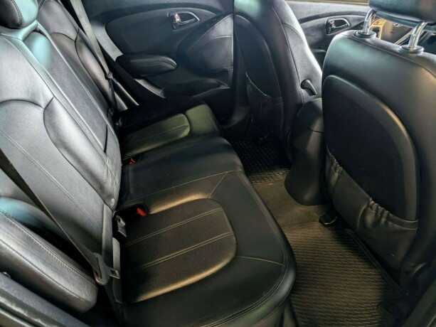 hyundai-ix35-diesel-2011-big-24