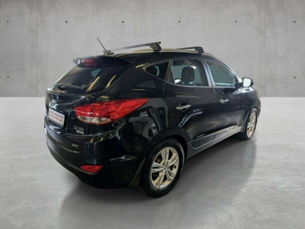 hyundai-ix35-diesel-2011-big-3