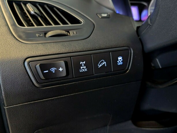 hyundai-ix35-diesel-2011-big-25