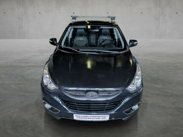 hyundai-ix35-diesel-2011-big-9