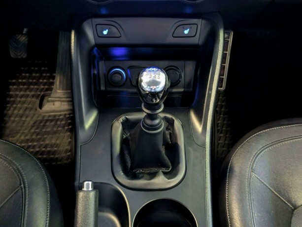 hyundai-ix35-diesel-2011-big-20