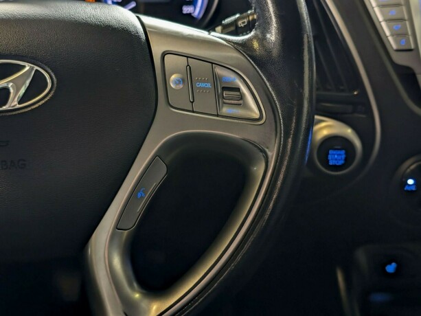 hyundai-ix35-diesel-2011-big-18