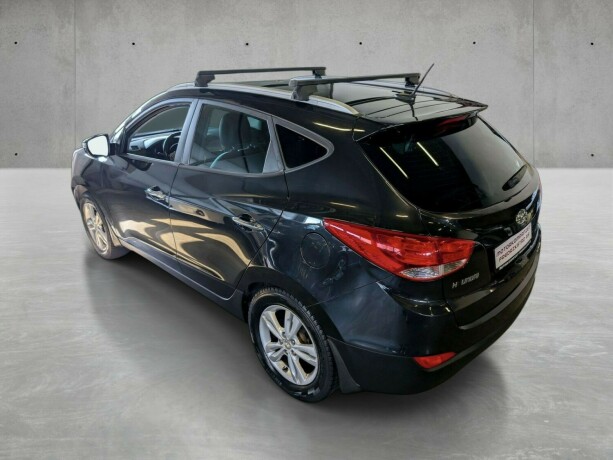 hyundai-ix35-diesel-2011-big-6