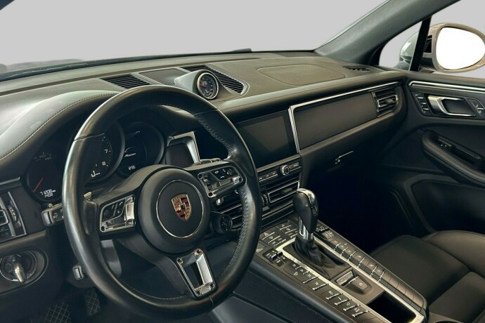 porsche-macan-bensin-2019-big-8