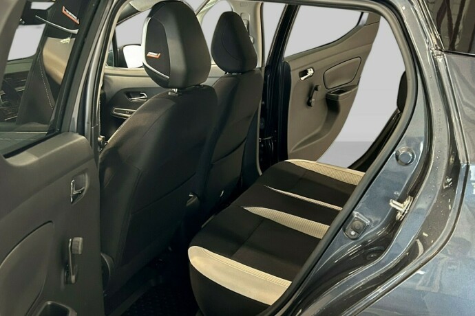 nissan-micra-bensin-2018-big-14