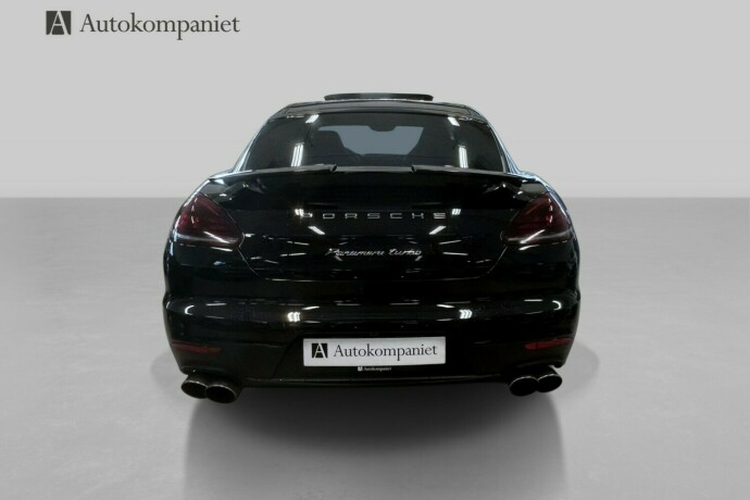 porsche-panamera-bensin-2014-big-4