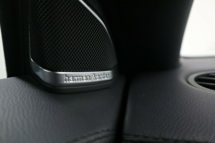 mercedes-benz-cls-bensin-2012-big-30