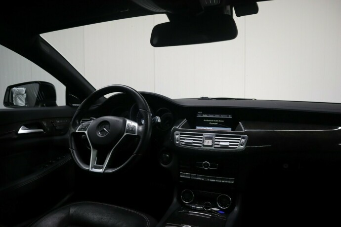 mercedes-benz-cls-bensin-2012-big-20