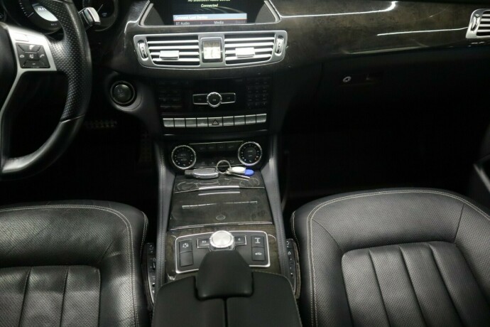 mercedes-benz-cls-bensin-2012-big-29
