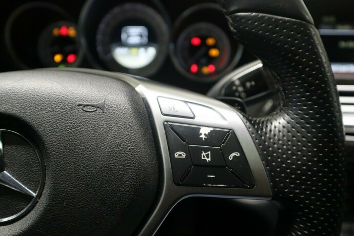 mercedes-benz-cls-bensin-2012-big-23