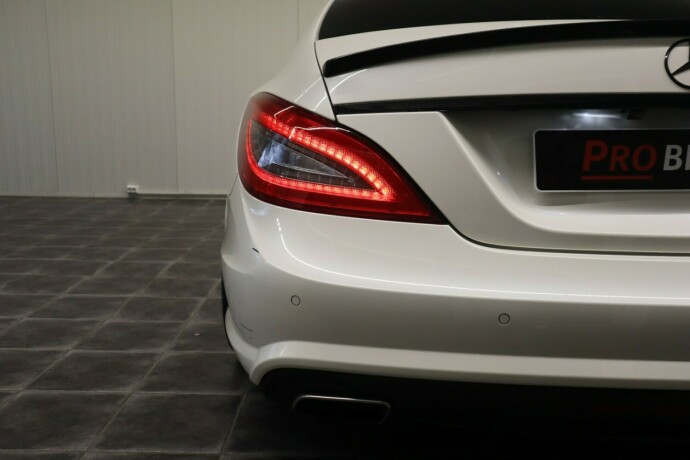 mercedes-benz-cls-bensin-2012-big-10