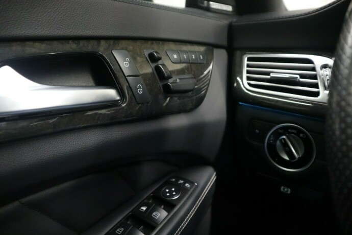 mercedes-benz-cls-bensin-2012-big-21
