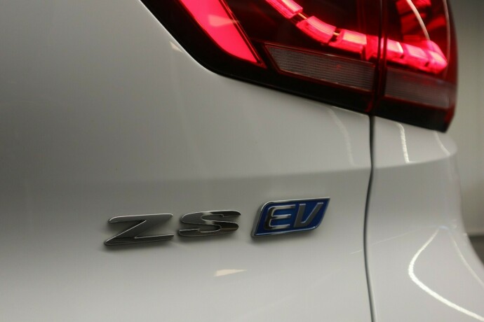 mg-zs-ev-elektrisitet-2023-big-42