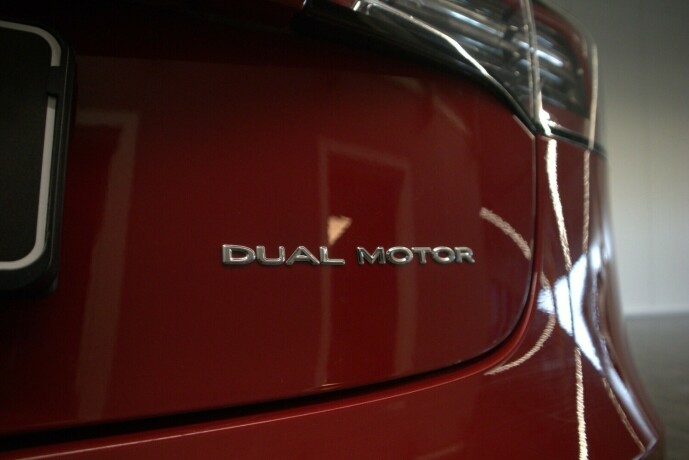 tesla-model-3-elektrisitet-2019-big-40