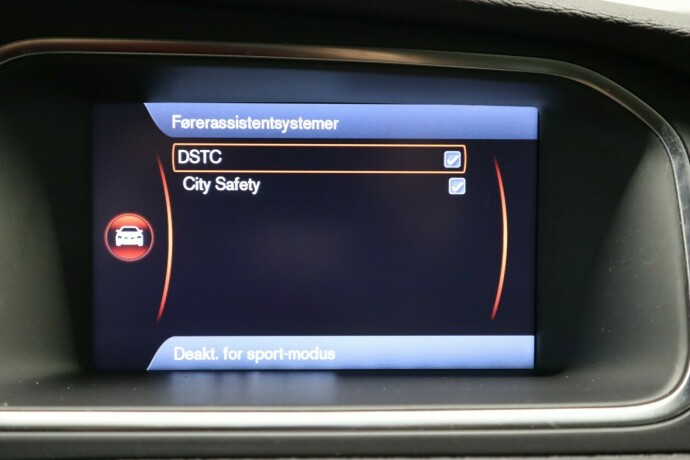 volvo-v40-diesel-2014-big-18