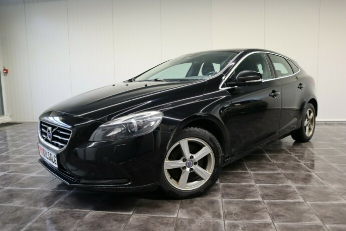 volvo-v40-diesel-2014-big-6