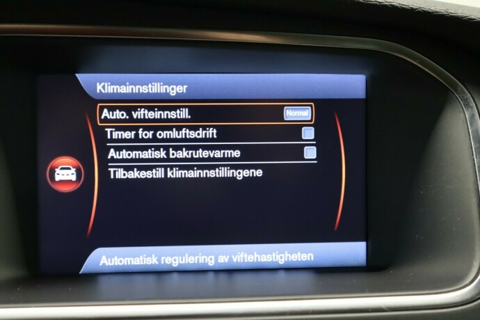 volvo-v40-diesel-2014-big-22