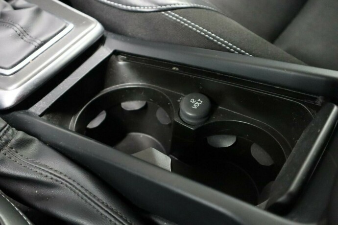 volvo-v40-diesel-2014-big-28