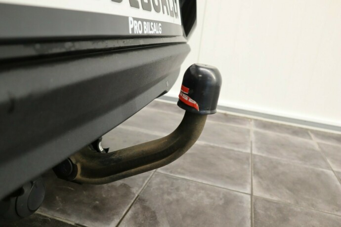 volvo-v40-diesel-2014-big-60