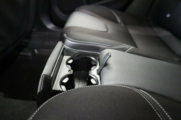 volvo-v40-diesel-2014-big-29