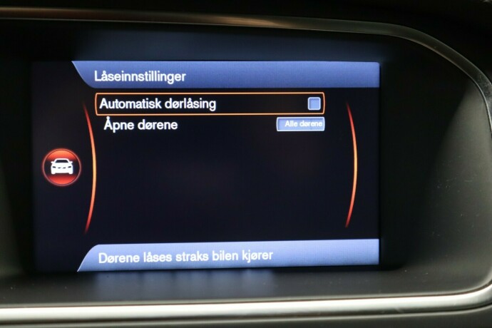 volvo-v40-diesel-2014-big-51