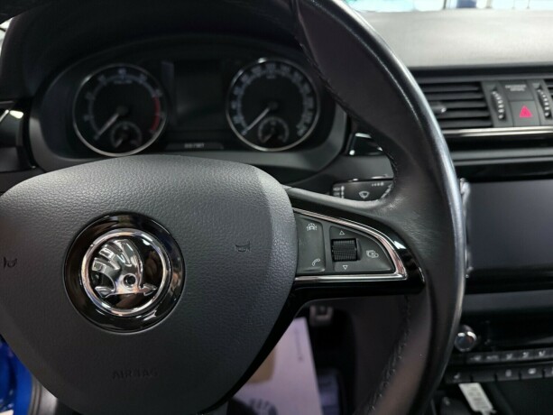 skoda-rapid-spaceback-bensin-2017-big-24