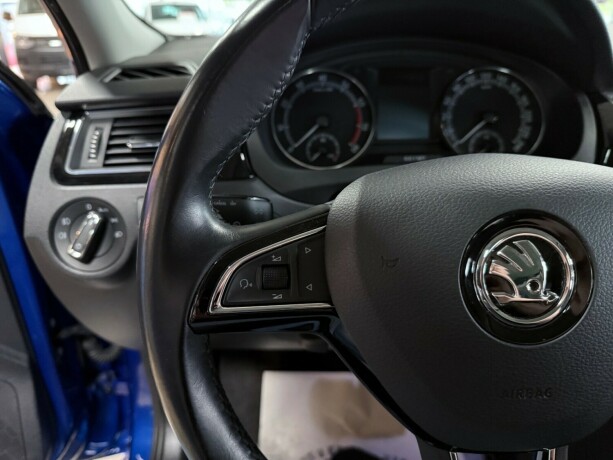 skoda-rapid-spaceback-bensin-2017-big-23