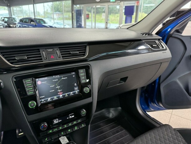 skoda-rapid-spaceback-bensin-2017-big-35