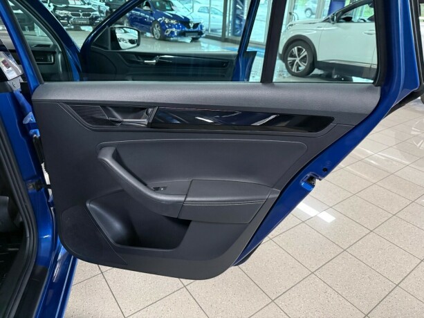 skoda-rapid-spaceback-bensin-2017-big-39