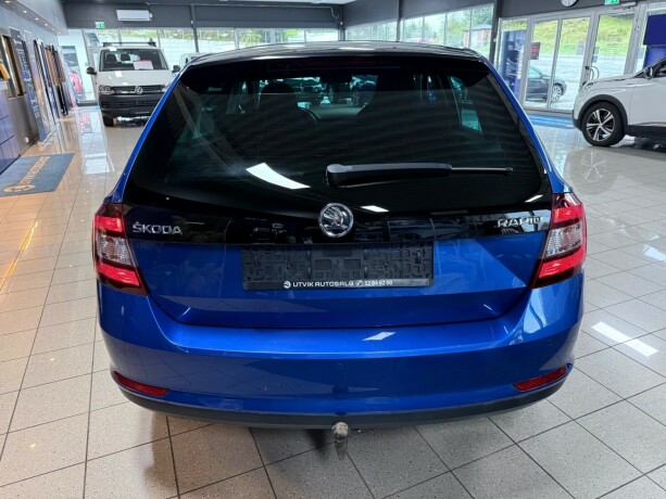 skoda-rapid-spaceback-bensin-2017-big-15