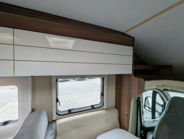 roller-team-zefiro-266p-queensbed-truma-6eh-stort-kj248leskap-midtstilt-vask-1-eier-siden-ny-diesel-2014-big-38