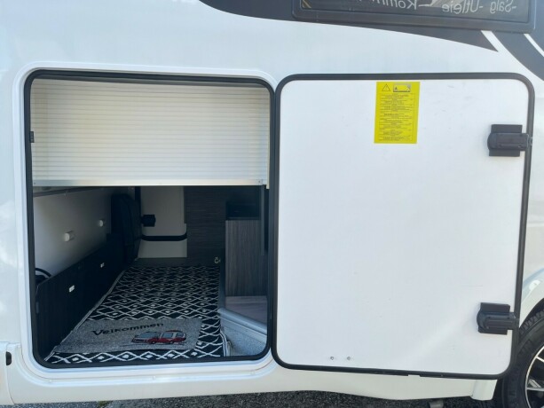 benimar-mileo-297-queensbed-senkeseng-9-trinn-automat-23-160hk-truma-med-elektrisk-vinterpakke-diesel-2021-big-8