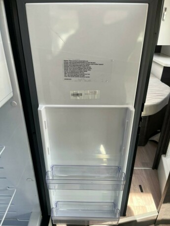 benimar-mileo-297-queensbed-senkeseng-9-trinn-automat-23-160hk-truma-med-elektrisk-vinterpakke-diesel-2021-big-56