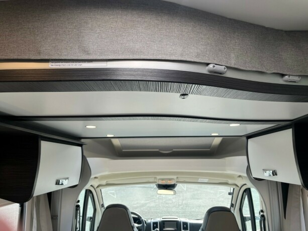 benimar-mileo-297-queensbed-senkeseng-9-trinn-automat-23-160hk-truma-med-elektrisk-vinterpakke-diesel-2021-big-32
