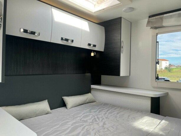 benimar-mileo-297-queensbed-senkeseng-9-trinn-automat-23-160hk-truma-med-elektrisk-vinterpakke-diesel-2021-big-78