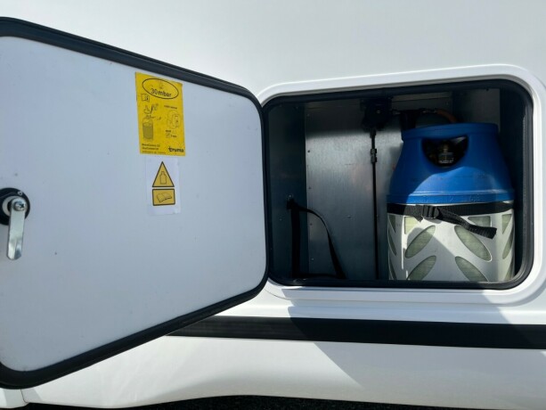 benimar-mileo-297-queensbed-senkeseng-9-trinn-automat-23-160hk-truma-med-elektrisk-vinterpakke-diesel-2021-big-10