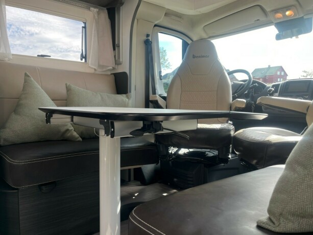 benimar-mileo-297-queensbed-senkeseng-9-trinn-automat-23-160hk-truma-med-elektrisk-vinterpakke-diesel-2021-big-25