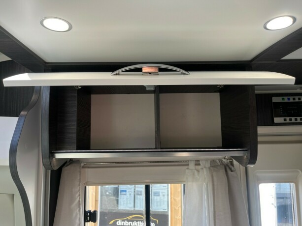 benimar-mileo-297-queensbed-senkeseng-9-trinn-automat-23-160hk-truma-med-elektrisk-vinterpakke-diesel-2021-big-30