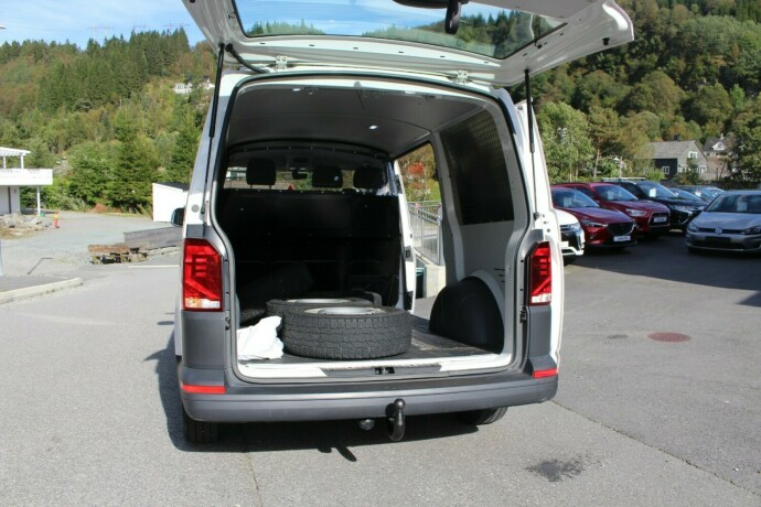 volkswagen-transporter-diesel-2020-big-6