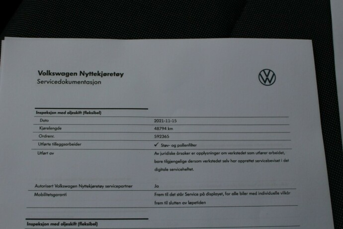 volkswagen-transporter-diesel-2018-big-23