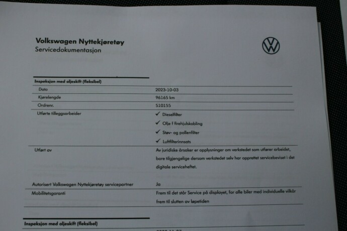 volkswagen-transporter-diesel-2018-big-21